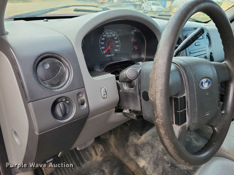 image for item DZ6591 2006 Ford F150 pickup truck