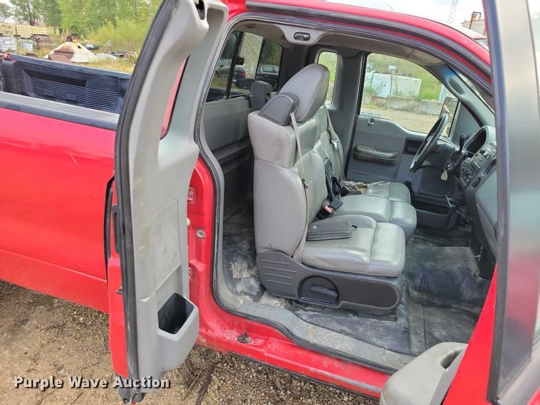 image for item DZ6591 2006 Ford F150 pickup truck