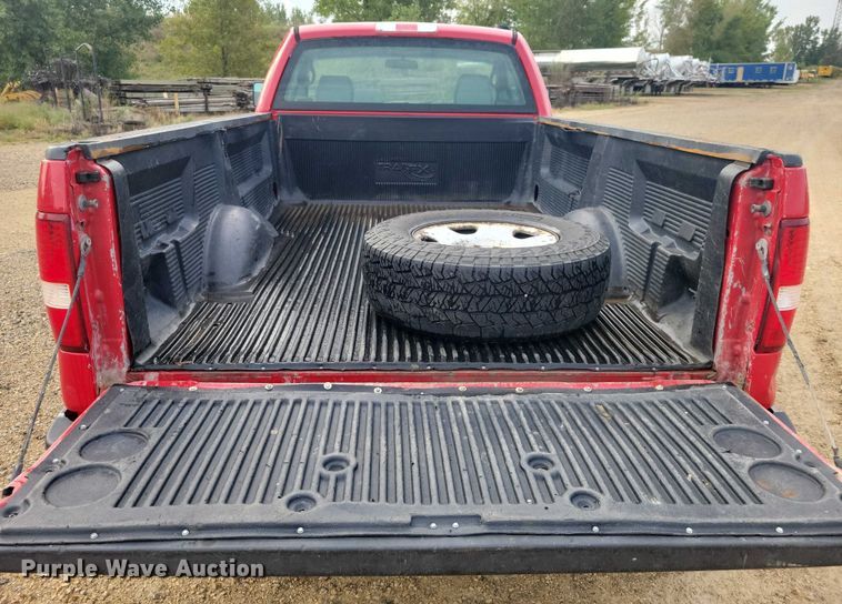 image for item DZ6592 2007 Ford F150 pickup truck