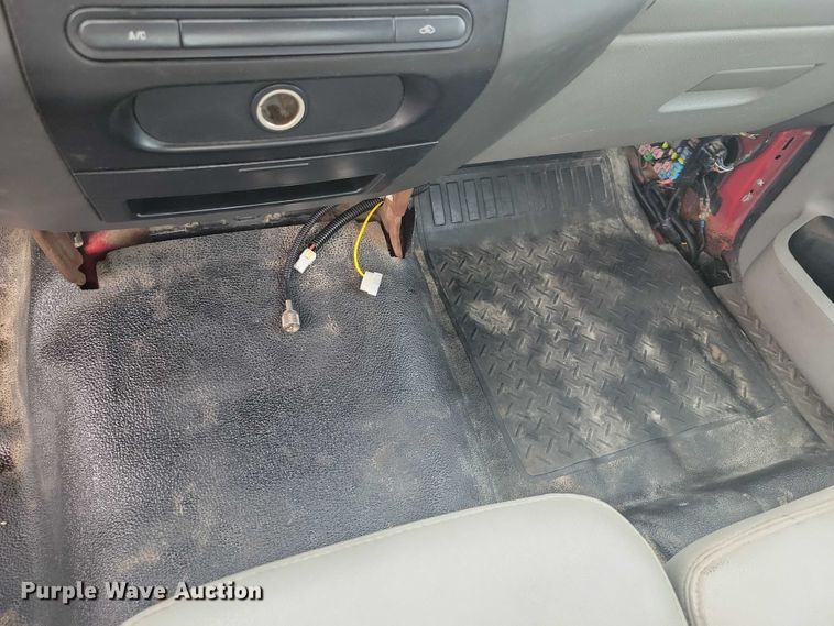 image for item DZ6592 2007 Ford F150 pickup truck