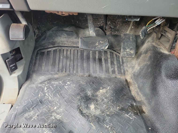 image for item DZ6592 2007 Ford F150 pickup truck