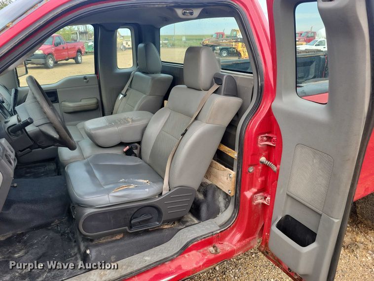 image for item DZ6592 2007 Ford F150 pickup truck