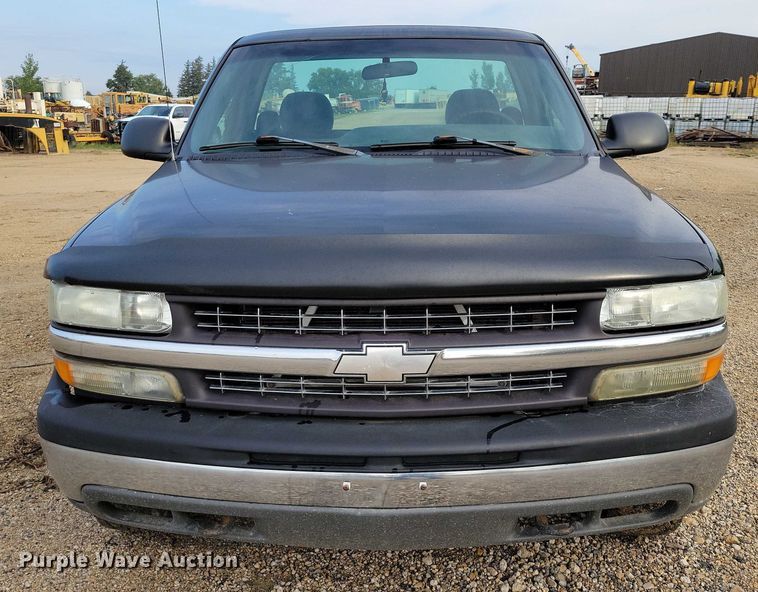 image for item DZ6593 2002 Chevrolet  Silverado 1500 pickup truck