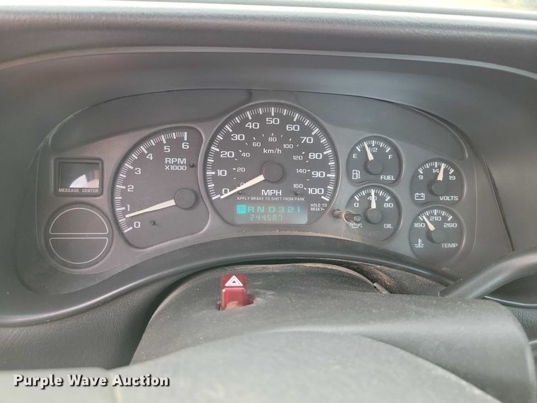 image for item DZ6593 2002 Chevrolet  Silverado 1500 pickup truck