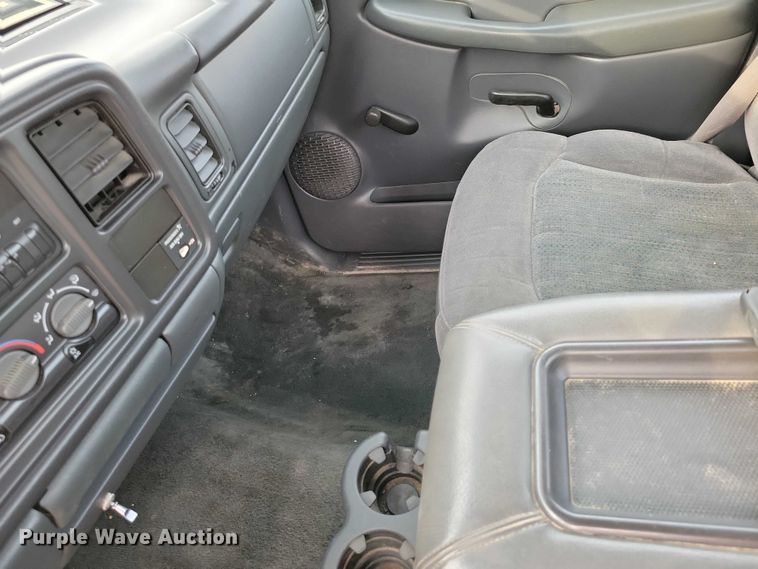 image for item DZ6593 2002 Chevrolet  Silverado 1500 pickup truck