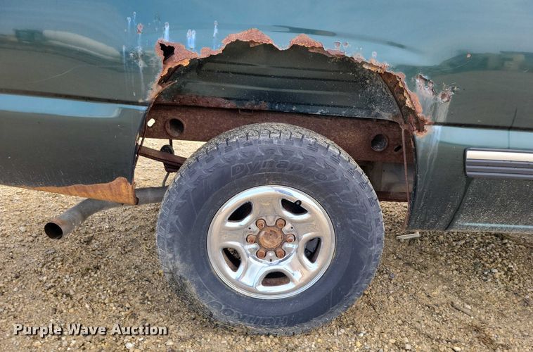 image for item DZ6593 2002 Chevrolet  Silverado 1500 pickup truck