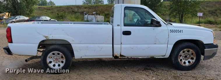 image for item DZ6594 2005 Chevrolet  Silverado 1500 pickup truck