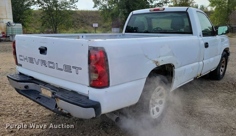 image for item DZ6594 2005 Chevrolet  Silverado 1500 pickup truck