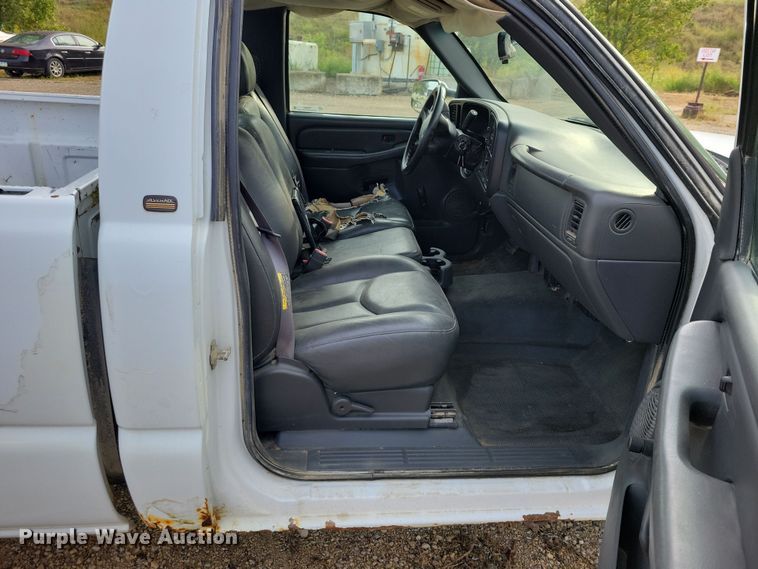 image for item DZ6594 2005 Chevrolet  Silverado 1500 pickup truck