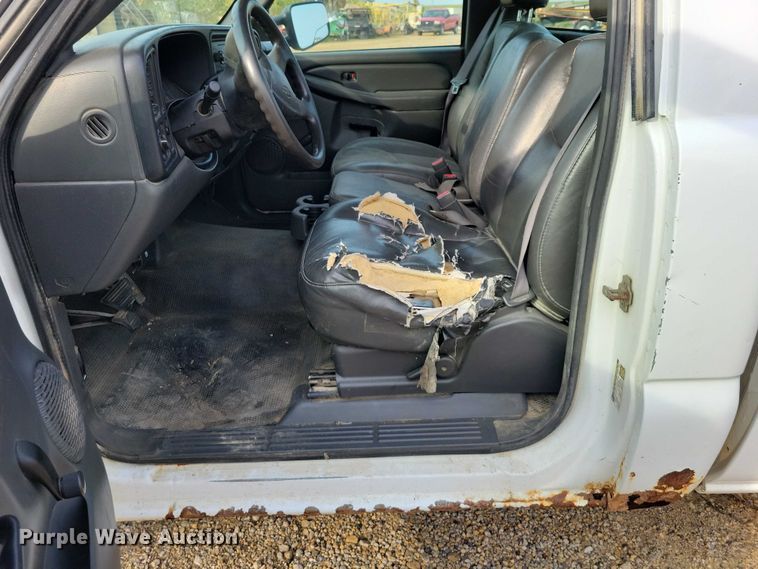 image for item DZ6594 2005 Chevrolet  Silverado 1500 pickup truck