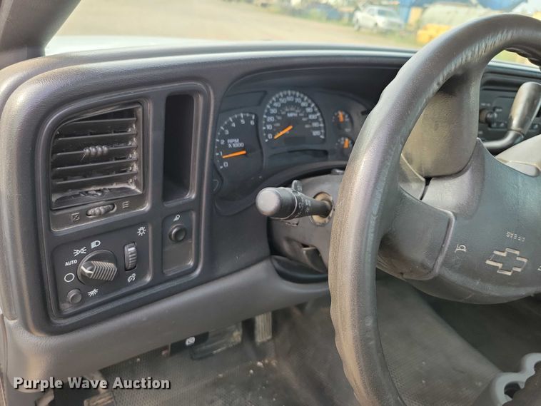 image for item DZ6594 2005 Chevrolet  Silverado 1500 pickup truck