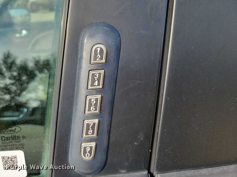 image for item DZ6598 2008 Ford Taurus SEL 