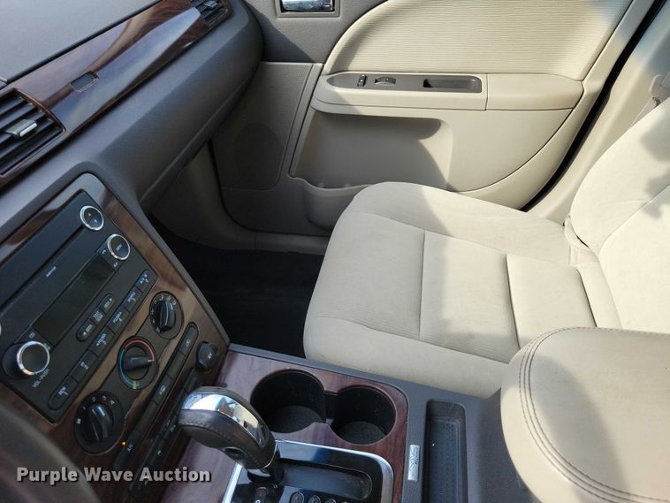 image for item DZ6598 2008 Ford Taurus SEL 