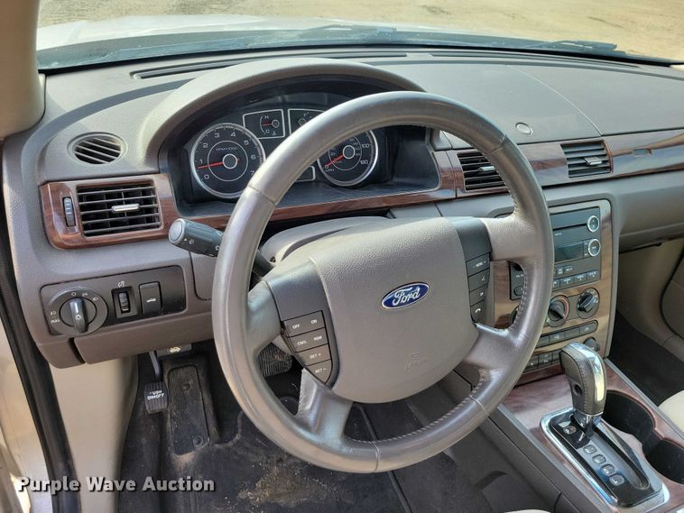 image for item DZ6598 2008 Ford Taurus SEL 