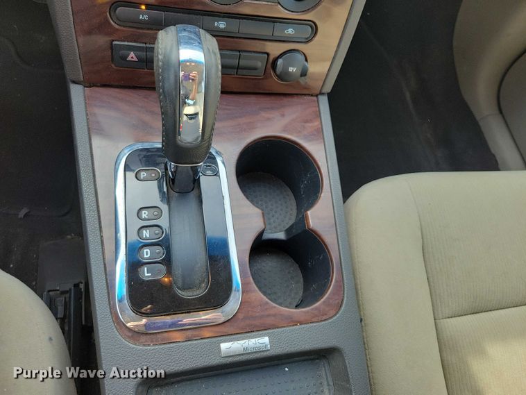 image for item DZ6598 2008 Ford Taurus SEL 