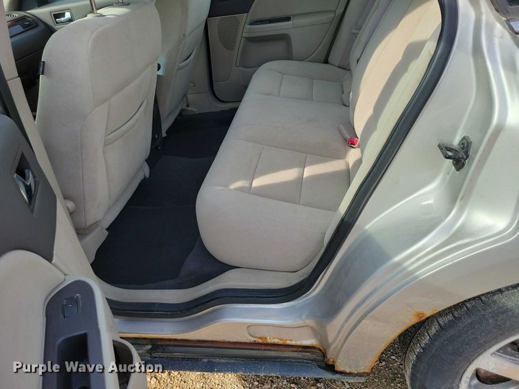 image for item DZ6598 2008 Ford Taurus SEL 