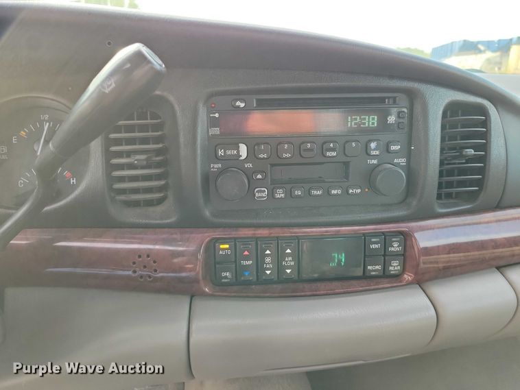 image for item DZ6600 2004 Buick LeSabre Limited 