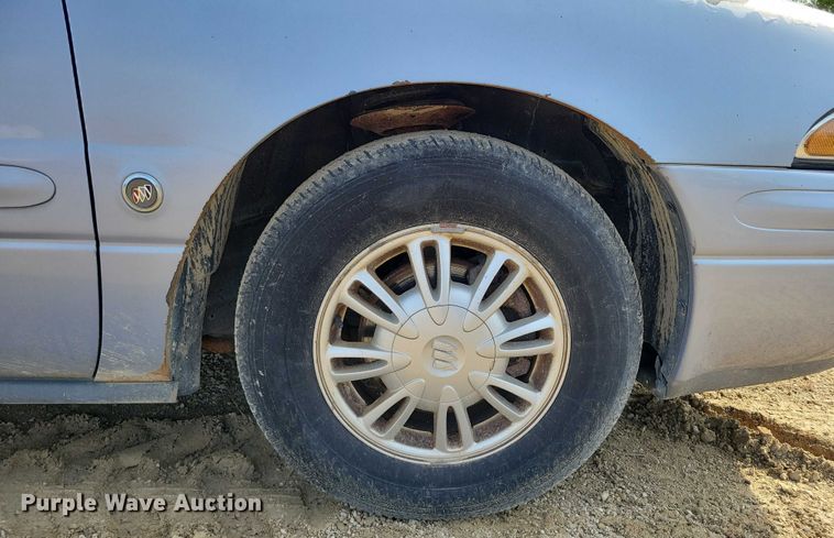 image for item DZ6600 2004 Buick LeSabre Limited 