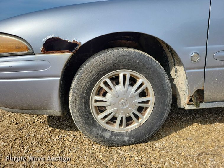 image for item DZ6600 2004 Buick LeSabre Limited 