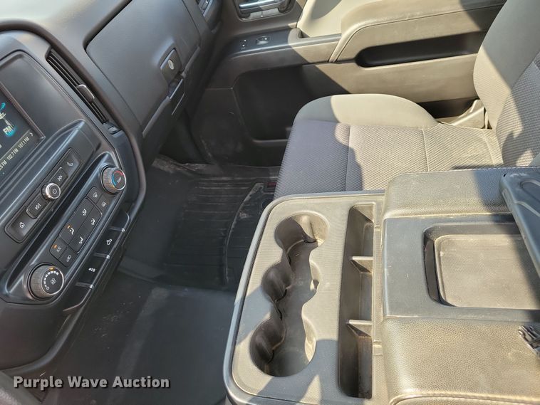 image for item DZ6602 2018 GMC Sierra 1500 pickup truck