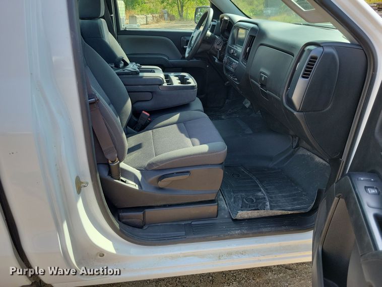 image for item DZ6602 2018 GMC Sierra 1500 pickup truck