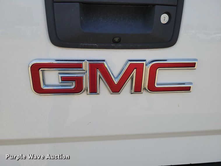 image for item DZ6602 2018 GMC Sierra 1500 pickup truck