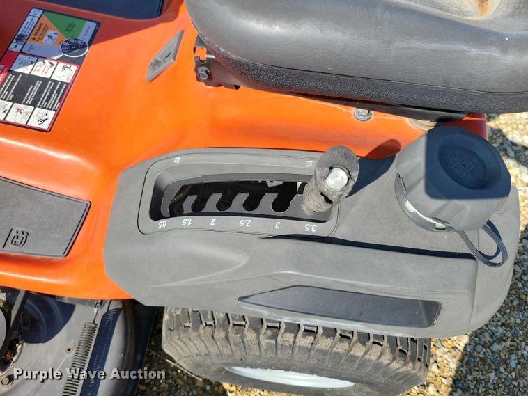 image for item DZ6632 (2) lawn mowers