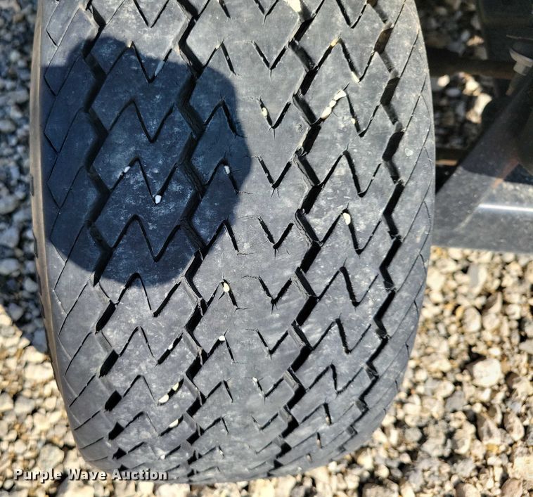 image for item DZ6633 EZGO golf cart