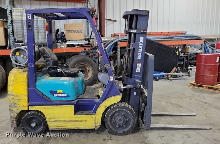 MONTACARGAS KOMATSU 25