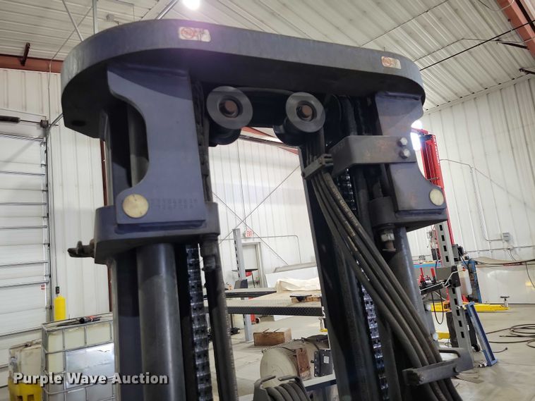 image for item DZ6645 Komatsu 25 forklift