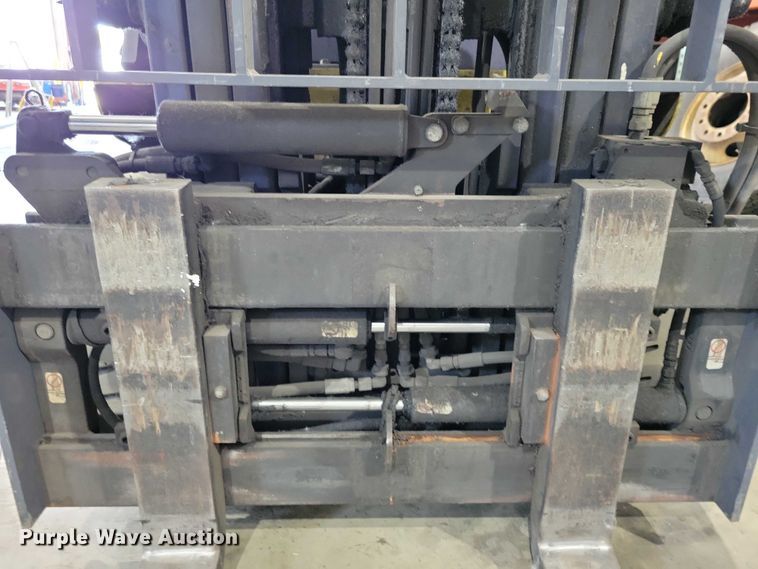 image for item DZ6645 Komatsu 25 forklift