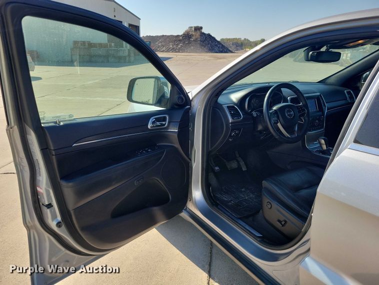 image for item DZ6701 2018 Jeep Grand Cherokee SUV