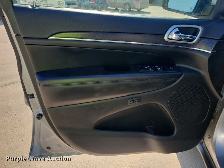 image for item DZ6701 2018 Jeep Grand Cherokee SUV