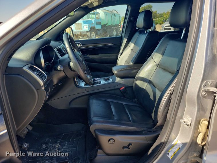 image for item DZ6701 2018 Jeep Grand Cherokee SUV