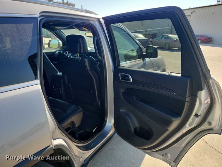 image for item DZ6701 2018 Jeep Grand Cherokee SUV