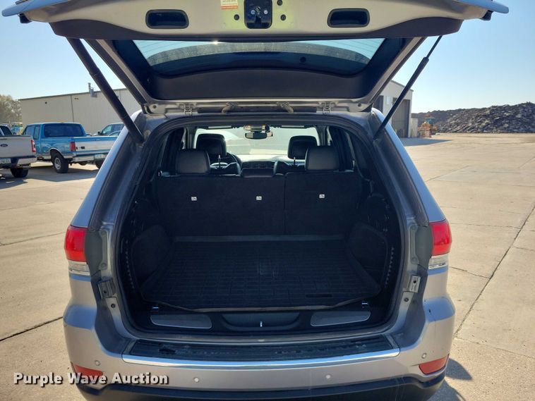 image for item DZ6701 2018 Jeep Grand Cherokee SUV