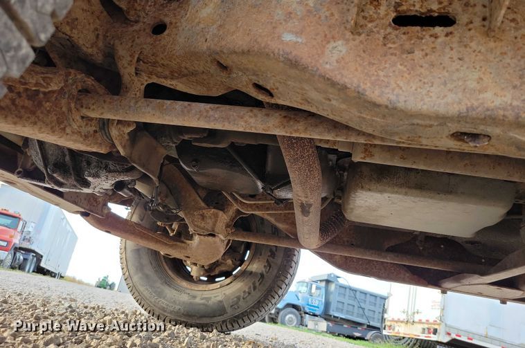 image for item DZ6707 1989 Chevrolet C1500 pickup truck