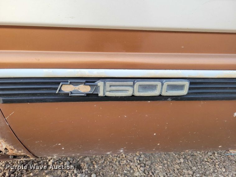 image for item DZ6707 1989 Chevrolet C1500 pickup truck