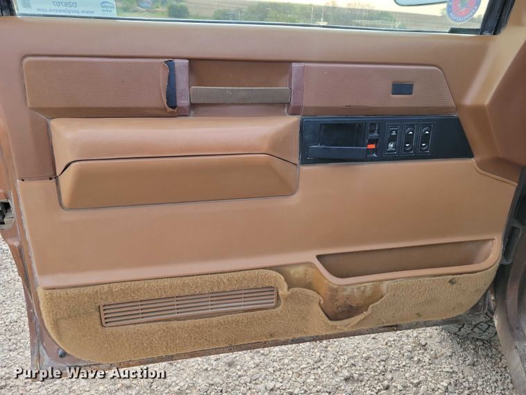 image for item DZ6707 1989 Chevrolet C1500 pickup truck