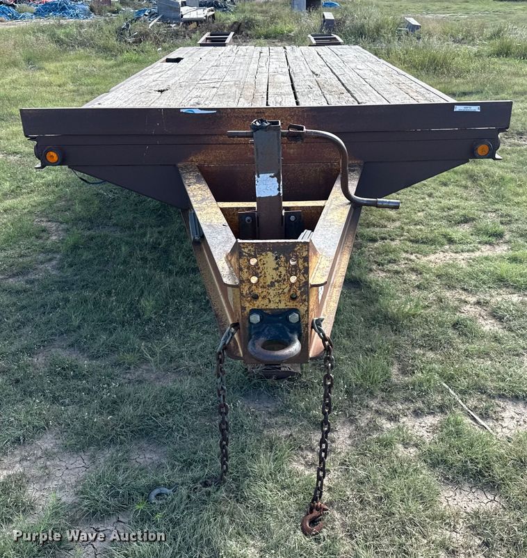 image for item DZ8733 2003 Belshe equipment trailer