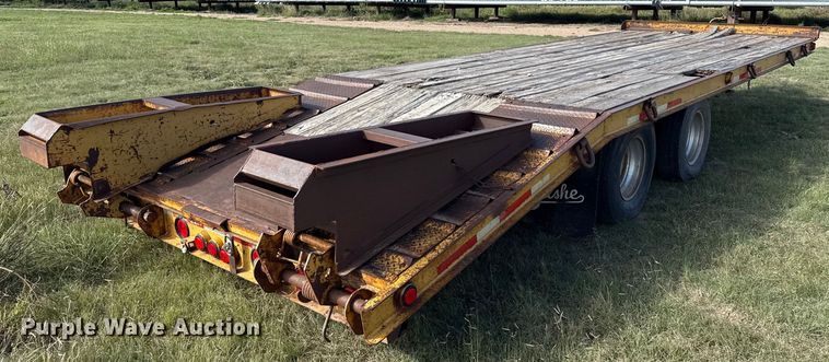 image for item DZ8733 2003 Belshe equipment trailer