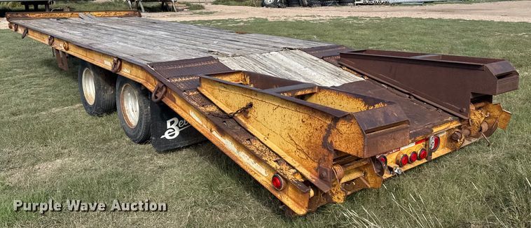 image for item DZ8733 2003 Belshe equipment trailer