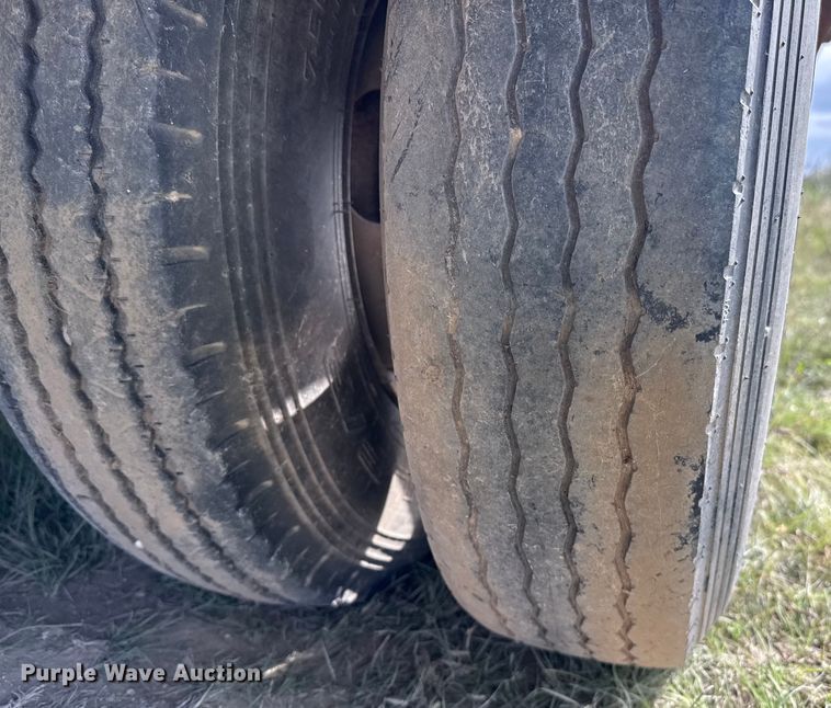 image for item DZ8733 2003 Belshe equipment trailer