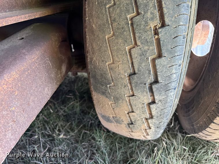 image for item DZ8733 2003 Belshe equipment trailer