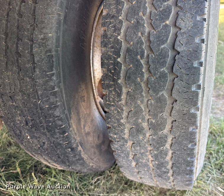 image for item DZ8733 2003 Belshe equipment trailer