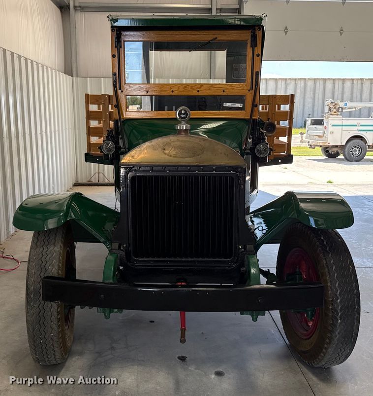 image for item DZ8965 1928 Mack AB flatbed truck