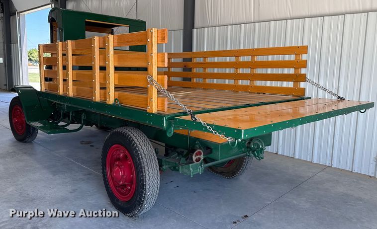 image for item DZ8965 1928 Mack AB flatbed truck