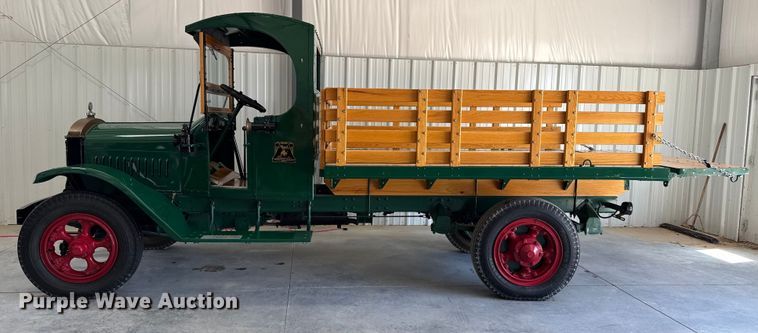 image for item DZ8965 1928 Mack AB flatbed truck