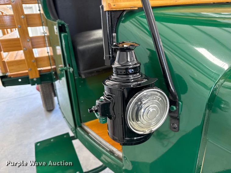 image for item DZ8965 1928 Mack AB flatbed truck