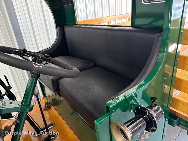 image for item DZ8965 1928 Mack AB flatbed truck